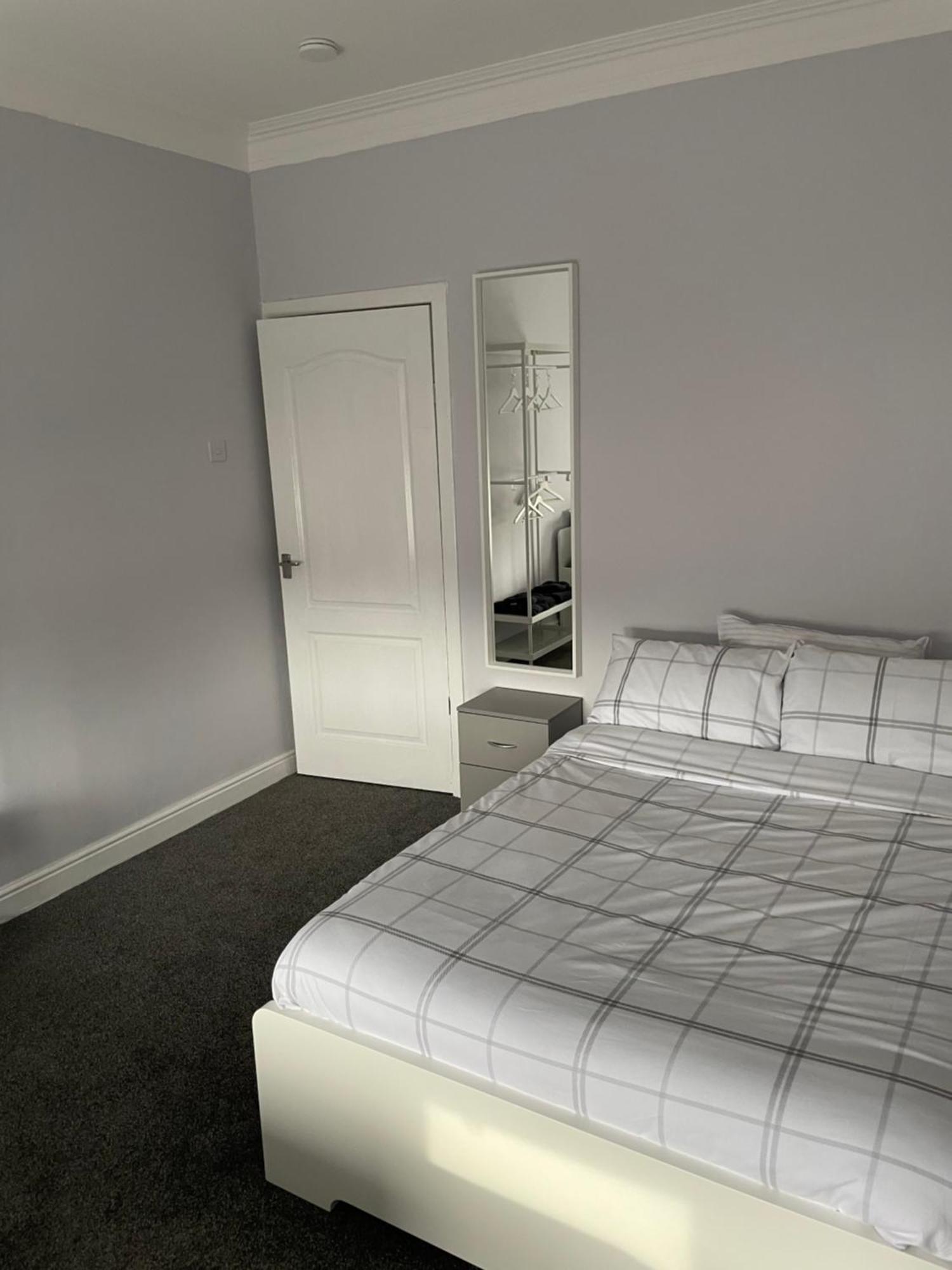 Bellshill , Belvidere Central Upper Apartment Esterno foto